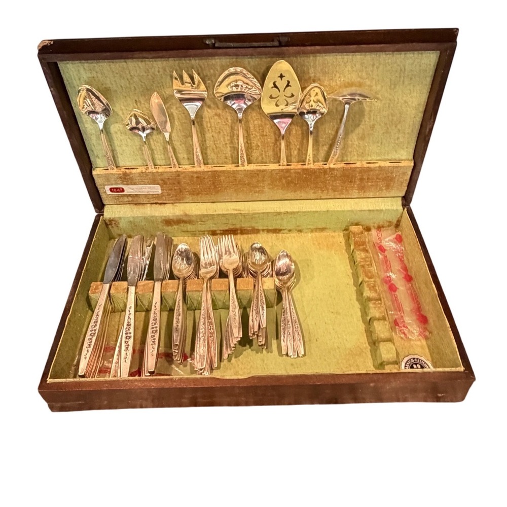 1847 Rogers Bros Silver Fashion Flatware Set International Silver Co/Chest 78 Pz - Picture 2 of 15